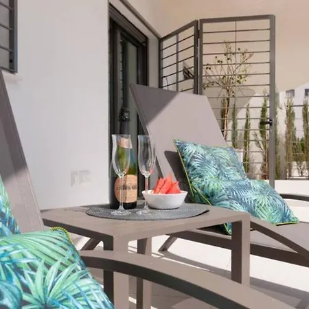 Apartman Beferent Arenales Playa 2 *
